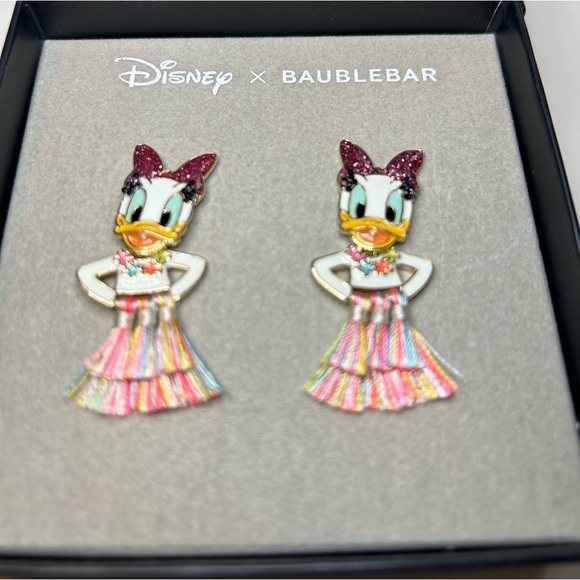 Disney Baublebar Daisy Duck Earrings Hula Skirt Hawaiian New Christmas 🎄🎁 - Picture 2 of 6